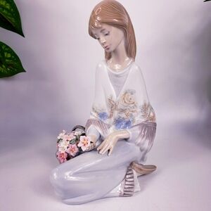 Lladro "Flower Song" 7607 Collectors Museum Limited Girl Basket Flower Box 7 in